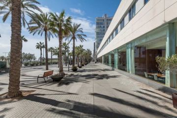 4 stars Hotel Front Maritim in the city of Barcelona <br>  Strategically located & modern Hotel**** in Barcelona <br>  F1 Grand Prix Spain at Circuit Barcelona-Catalunya