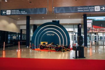 Experience the excitement of the Grand Prix from Traction Club.</br>Immerse yourself in an exclusive atmosphere at the heart of Madring.</br>A unique experience for speed enthusiasts.